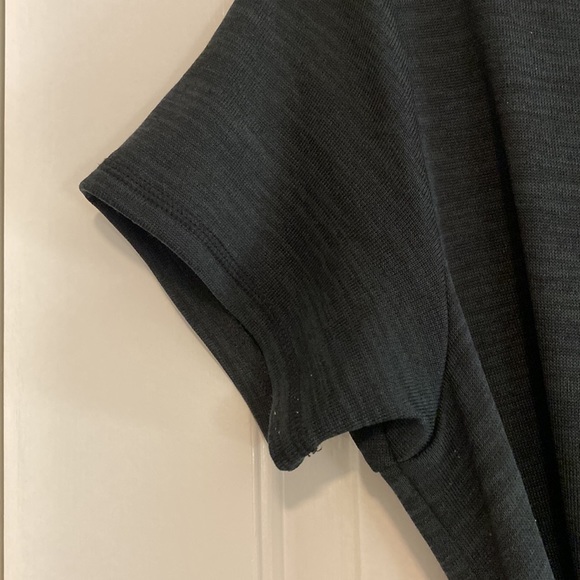 Black jumpsuit. Elastic waist, side pockets, V neck in front/ back, S/S, bow tie - Picture 10 of 10